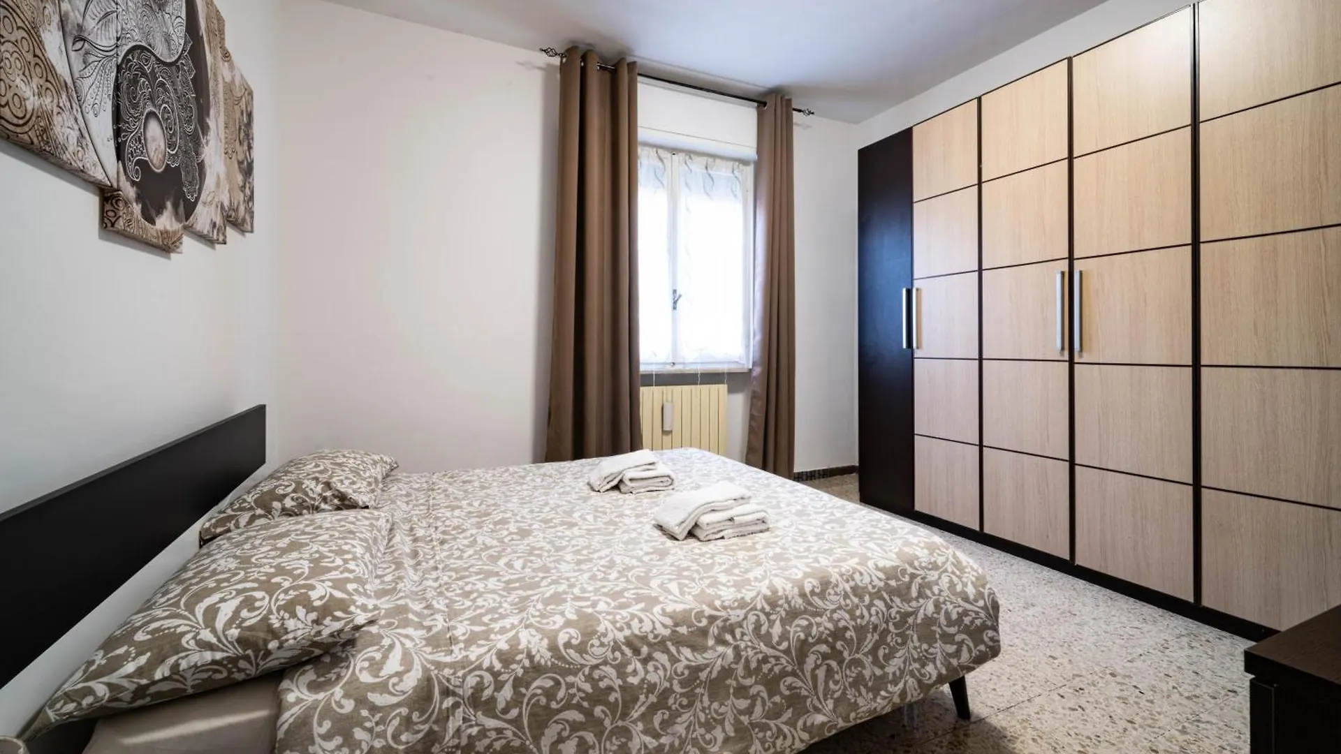 Apartment Spazioso Trilocale Vicino Alla Stazione A Pochi Passi Dal Lago Desenzano del Garda
