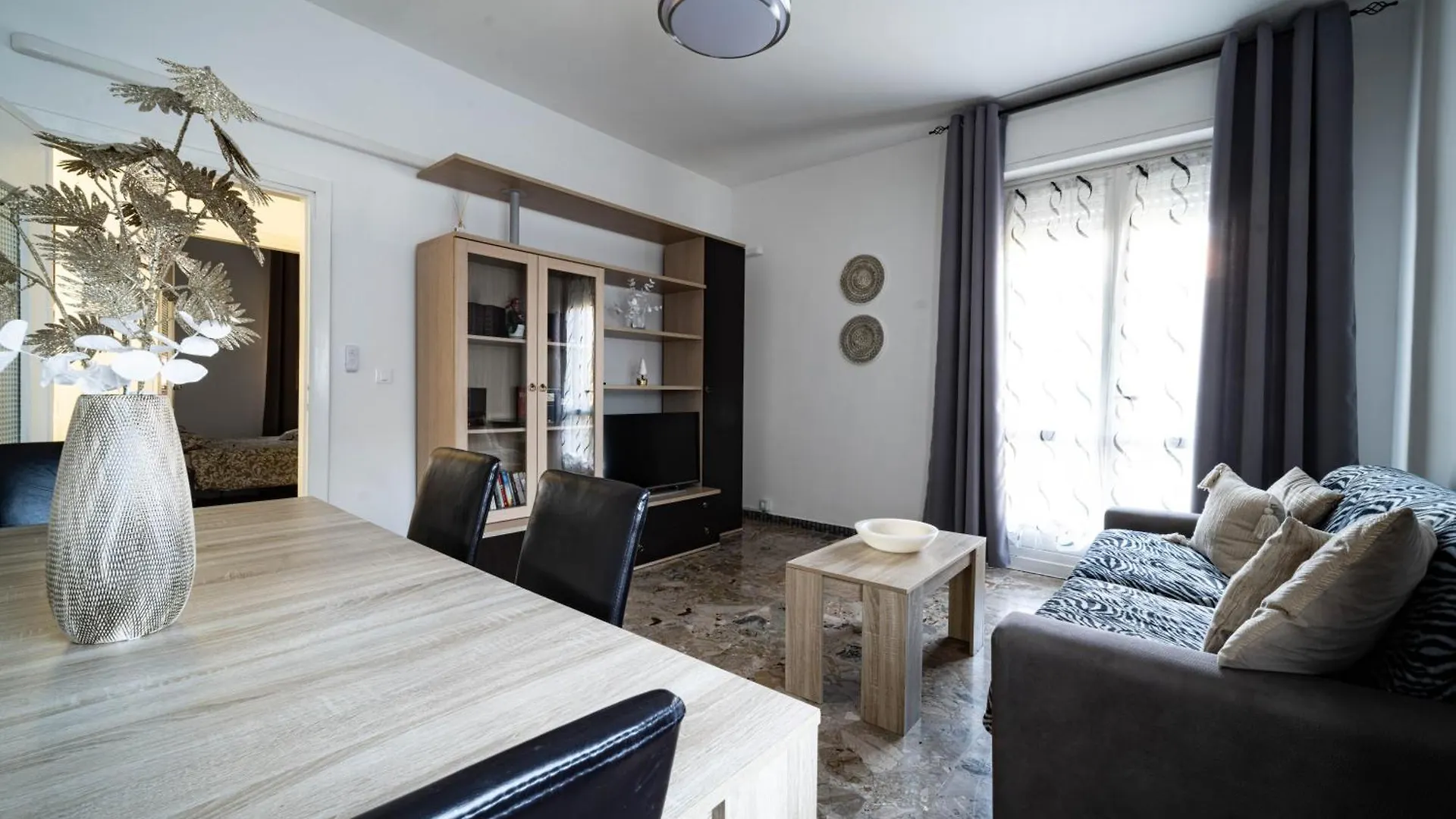 Apartment Spazioso Trilocale Vicino Alla Stazione A Pochi Passi Dal Lago Desenzano del Garda