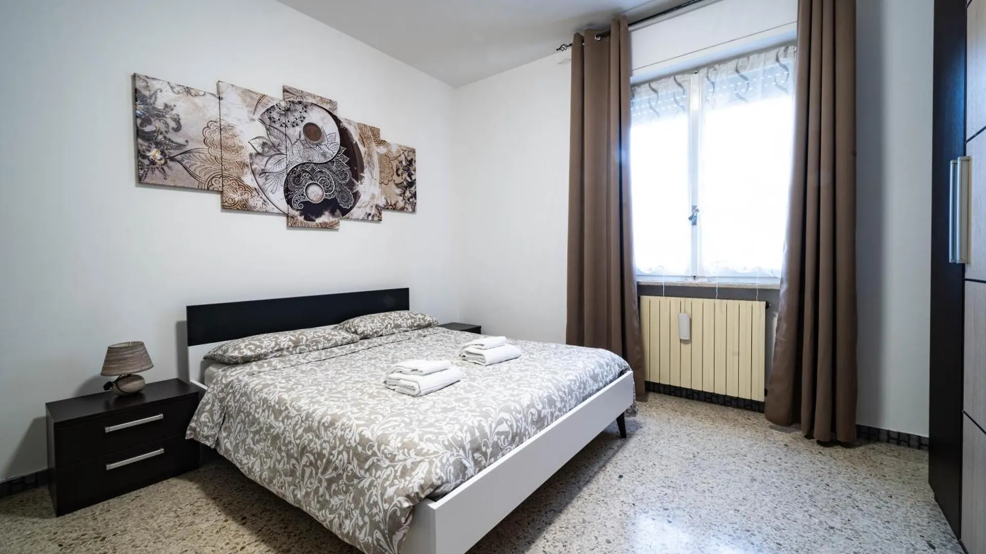 Spazioso Trilocale Vicino Alla Stazione A Pochi Passi Dal Lago Desenzano del Garda Apartment