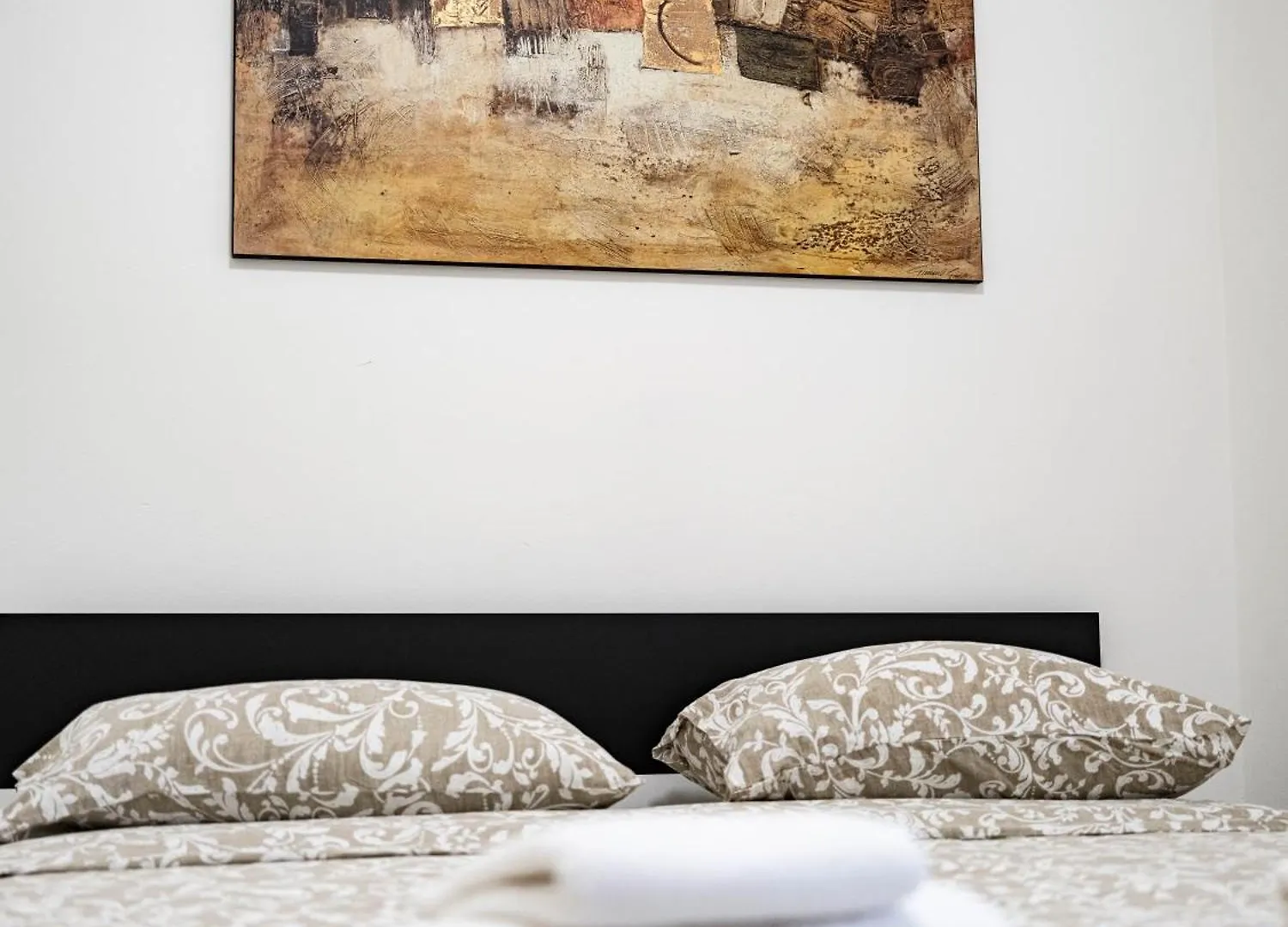 Apartment Spazioso Trilocale Vicino Alla Stazione A Pochi Passi Dal Lago Desenzano del Garda Italy
